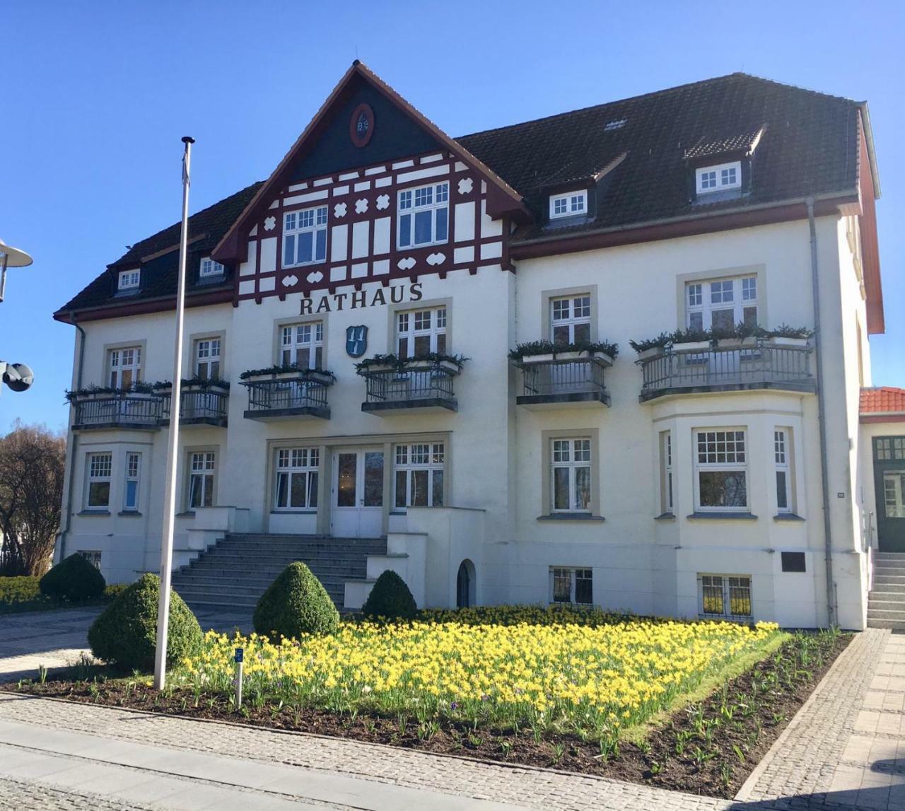 Fewo Strandstrasse - Fuehrt Auf Die Schoene Ostsee-Seebruecke Kuehlungsborn Luaran gambar